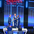 Luis Abinader, Abel Martínez y Leonel Fernández se despiden del debate de anoche con un abrazo.