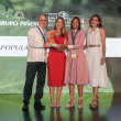René Grullón, Encarna Piñero, Karina Vallejo e Isabel Piñero en la entrega de los premios “Los más ecoístas”.