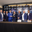 Vitelio Mejía, presidente de Lidom junto con Carolina O´Connor y directivo de los equipos de la Liga de Béisbol, tras la firma de los acuerdos realizado con los Marlins.