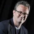 Matthew Perry posa para un retrato el 17 de febrero de 2015, en Nueva York. Las autoridades están investigando la muerte de Perry y cómo el amado actor recibió la ketamina anestésica, que se declaró que fue un factor contribuyente en su muerte. El capitán de la policía de Los Ángeles, Scot Williams, dijo al Los Angeles Times el martes 21 de mayo de 2024, que los detectives estaban investigando por qué la estrella de "Friends" tenía tanta ketamina en su sistema cuando murió en octubre.