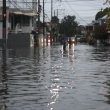 Amplias inundaciones se registraron la tarde del jueves 4 de julio en el Distrito Nacional y la provincia Santo Domingo, asociadas a una onda tropical que afecta al país