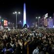Los fanáticos de Argentina celebran en el Obelisco