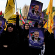 Manifestantes iraníes asisten a una manifestación para condenar el asesinato del líder Ismail Haniyeh.