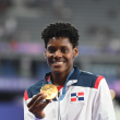 Marileidy Paulino con la medalla de oro de París 2024.