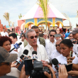 Fotografía del 16 de octubre muestra al presidente Luis Abinader quien habla con los medios de comunicación sobre la reforma fiscal en medio de inauguración de segunda fase de Puerto Cabo Rojo, Pedernales.