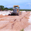 La construcción de las vías de acceso al proyecto muestran avances considerables.