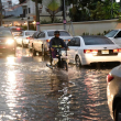 Calles inundadas y casas fueron afectadas por lluvias en Gran Santo Domingo.