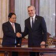 El presidente Luis Abinader recibió en el Palacio Nacional al primer ministro de Viet Nam, Pham Minh Chinh, quienes firmaron dos convenios de cooperación.