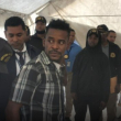 Un pandillero haitiano que fue detenido en la República Dominicana y entregado este lunes por agentes de la Dirección General de Migración a la Policía Nacional de Haití a través del puente fronterizo que une Dajabón con Juana Méndez, fue ultimado a pocos minutos de ser cruzado hacia el vecino país.<br /><br />https://listindiario.com/las-mundiales/haiti/20241230/matan-pandillero-haitiano-detenido-rd-apenas-cruzo-frontera_839625.html