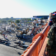 Alrededor de las 2:00 de la mañana de este domingo, más de 100 negocios ubicados en el kilómetro 9 de la autopista Duarte.