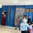 Familiares del niño Roldany Calderón, de 3 años, fueron trasladados al Destacamento de la Policía Nacional, donde los investigaron por la desaparición, hace cuatro días, del niño.