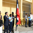 El director general de Aduanas, Eduardo “Yayo” Sanz Lovatón, y el embajador de Chile, Iván Favereau en el acto de inicio escolar 2025-2026