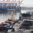 Barcos de mercancías en el puerto de Long Beach, el 20 de febrero de 2026, en Long Beach, California.