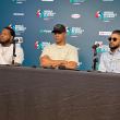 Vladimir Guerrero Jr., Juan Soto y Fernando Tatis, las principales estrellas del equipo dominicano, mientras ofrecían declaraciones a la prensa en el loan Depot Park.