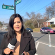Fotografía cedida por Nashville Noticias donde aparece la periodista Estefany Rodríguez durante una de sus coberturas para el canal hispano Univision 42. EFE/Nashville Noticias