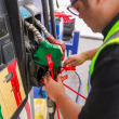Pruebas de laboratorio demostraron que la gasolina que vendían como premium no cumplía con la calidad mínima requerida.