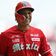 Robinson Canó sonríe luego de pegar un cuadrangular para los Diablos Rojos en la Liga Mexicana de Béisbol, donde está en busca del tricampeonato.
