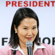 Keiko Fujimori pronuncia un discurso en su sede de campaña en el distrito de San Borja, en Lima, el 24 de junio de 2026