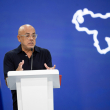 AME9029. CARACAS (VENEZUELA), 11/07/2026.- El presidente del Parlamento, Jorge Rodríguez, informó en una rueda de prensa que Venezuela estima en 25.000 el número de viviendas que se necesitarán para las más de 17.900 personas que perdieron sus casas por los terremotos del 24 de junio, para lo que el país necesitará recursos como los que están "ilegalmente retenidos" en el exterior, este sábado en Caracas (Venezuela). EFE/ Ronald Peña R