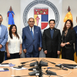Luis Trinidad, Doris Pantaleón, Miguel Franjul, Secilio Espinal, Natalí Faxas y Zoilo García, tras concluir reunión en la sede de la PUCMM.