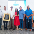 Entrega de reconocimiento a don Fernando A. Cueto.