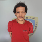 Policía captura a hombre implicado en atraco a mujer en los Jardines Metropolitanos de Santiago