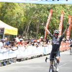 Rubén Campanioni resiste ataque y conquista la cuarta etapa de la Vuelta Ciclista