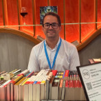 SDQ Lee vendió alrededor de 150 libros en Mar de Palabras