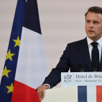 Macron y su esposa llevarán pruebas a tribunal en EE.UU. para confirmar identidad de Brigitte