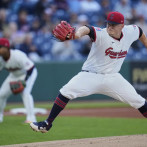 Messick lanza 7 entradas en blanco y los Guardianes vencen a los Rays 3-0