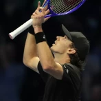 De Miñaur vence a Fritz para primer triunfo en Finales ATP y necesita favor de Alcaraz