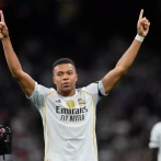 Mbappé estará de baja al menos tres semanas por esguince de rodilla