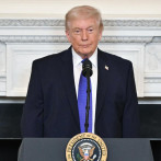 Trump dice que medita tomar el estrecho de Ormuz