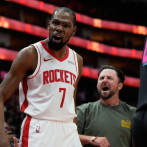 Kevin Durant supera a Michael Jordan y es quinto en anotación de la NBA