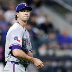 Jacob deGrom se perderá duelo de hoy de Rangers ante Filis por rigidez de cuello