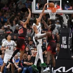 Wembanyama firma un récord en la NBA y Gilgeous-Alexander rescata a los Thunder