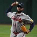 Reynaldo López limita Arizona y logra su primer triunfo del año