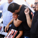 Tristeza y dolor persisten en actos conmemorativos por aniversario de la tragedia del Jet Set