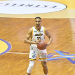 Metros de Santiago, encabezados por De León, se vengan de los Cañeros en la LNB