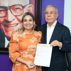 Ivannia Rivera regresa al PLD y es juramentada por Danilo Medina