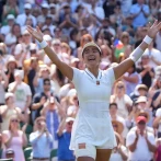 Eala sorprende a la campeona Swiatek en Wimbledon y Rybakina también queda eliminada