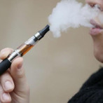 Aprueban en Reino Unido prohibir la venta de cigarrillos a nacidos después del 2008