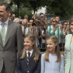 Video: La infanta Sofía toma la comunión acompañada por sus padres y abuelos