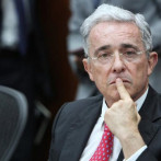 Partido oficialista denuncia plan para atentar contra expresidente Uribe