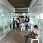 Instituciones públicas laboran con personal reducido este viernes