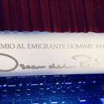 Convocan a la cuarta edición del “Premio al Emigrante Dominicano Sr. Oscar de la Renta”