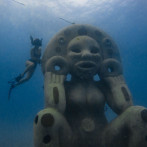 ¿Cuáles son las características que tiene la escultura de Atabey en Sosúa?