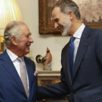 Sobre héroes, tumbas y otros enredos monárquicos