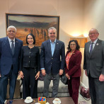 Abinader llega a Londres para participar en actos de coronación del rey Carlos III