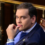 Excongresista de EEUU George Santos agradece a Trump su salida de prisión